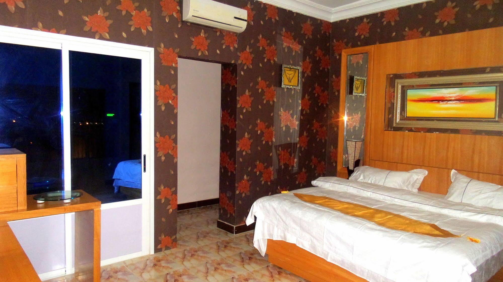 Royal Suites Hotel Nouakchott Exterior foto